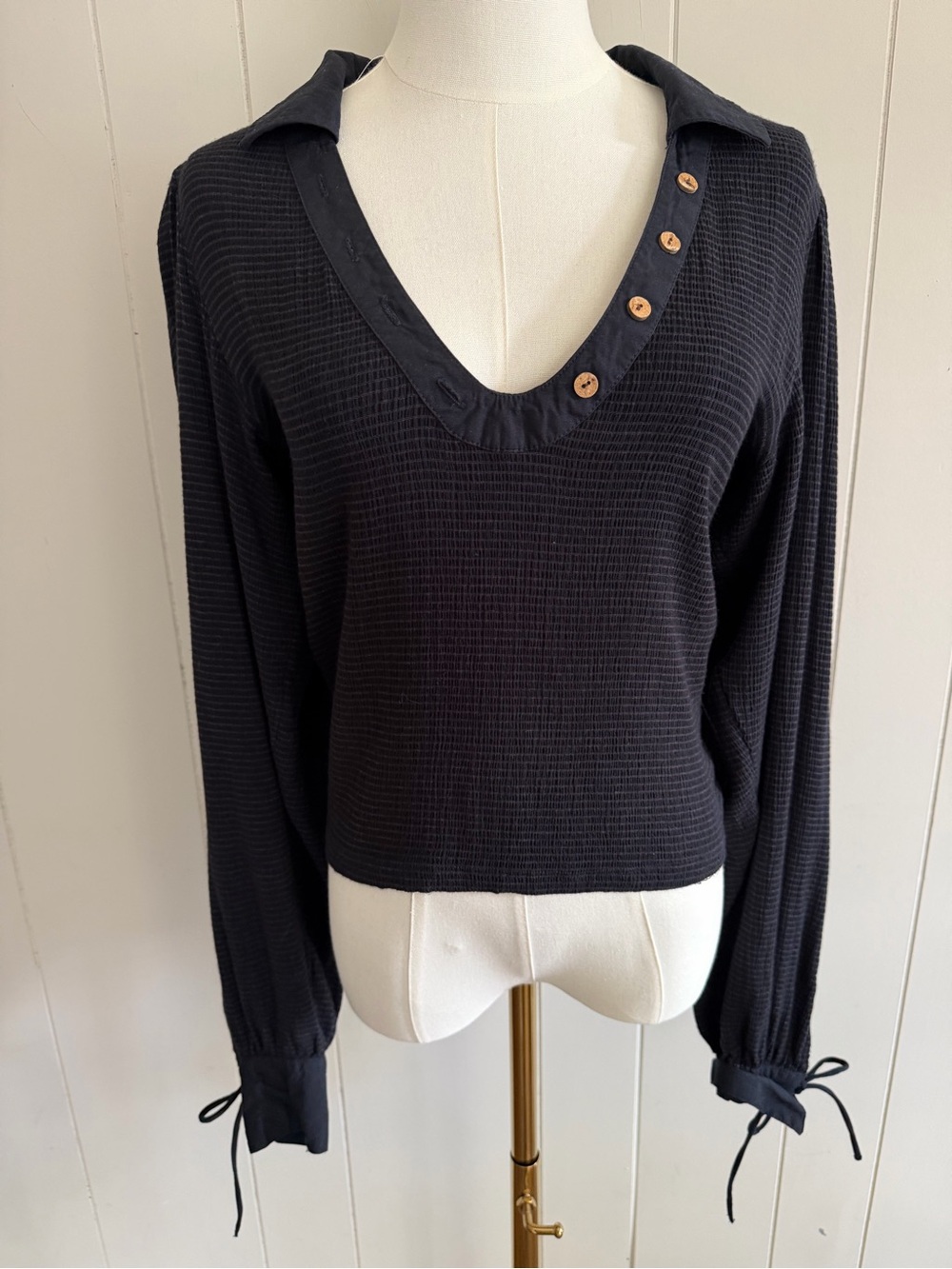 Free People Black Long-Sleeve Collared Top Small Boho Indie Earthy Grunge